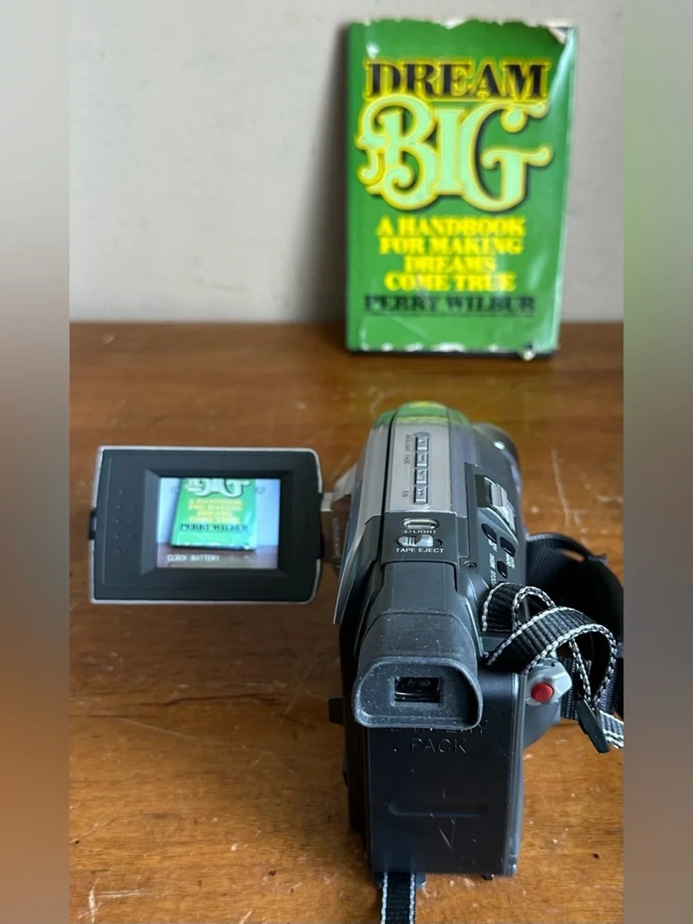 Panasonic PV-L353D VHS-C Tape 700x Digital Zoom Palmcorder Camcorder Recorder
